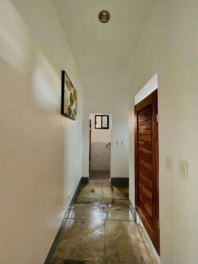 מואלבואל Momo Hostel מראה חיצוני תמונה
